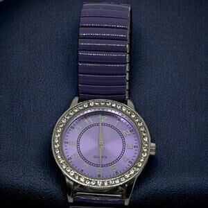 AVON Purple Crystal Bezel Watch Expandable Band Lavender Face Rhinestone